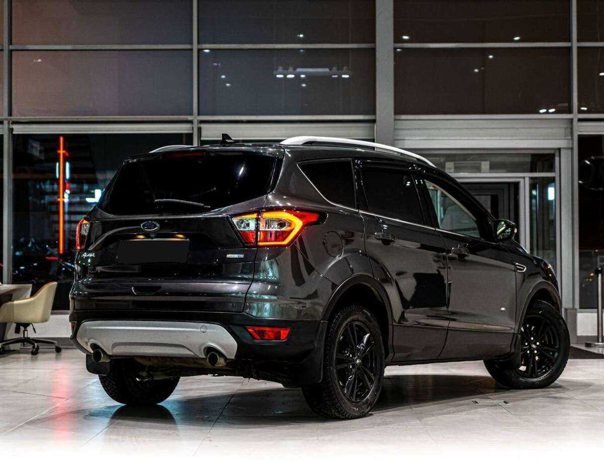 Ford Kuga б/у, 2018, Автоматическая. Фото: #2