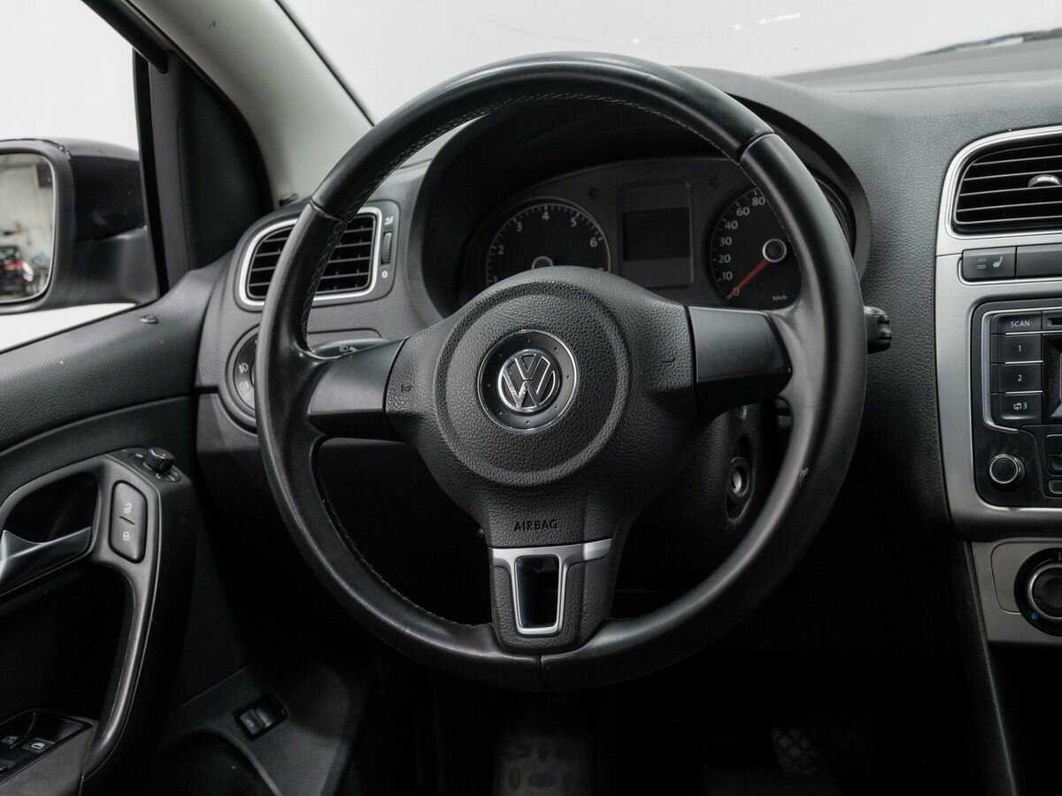 Volkswagen Polo б/у, 2013, Автоматическая. Фото: #9