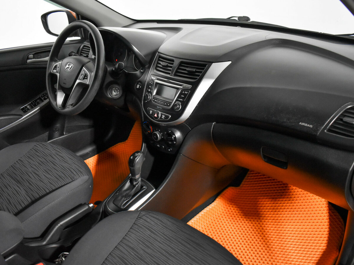 Hyundai Solaris б/у, 2016, Автоматическая. Фото: #11