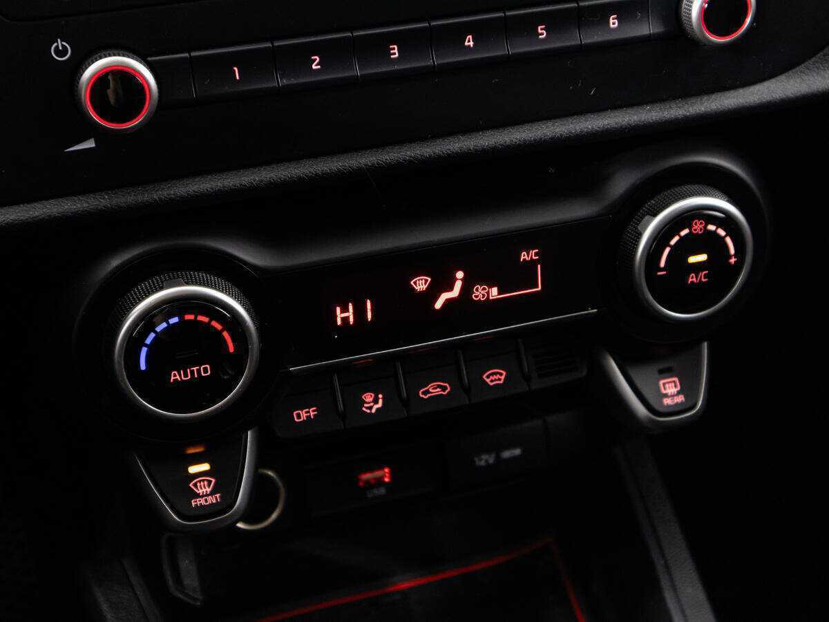 Kia Rio б/у, 2020, Автоматическая. Фото: #19