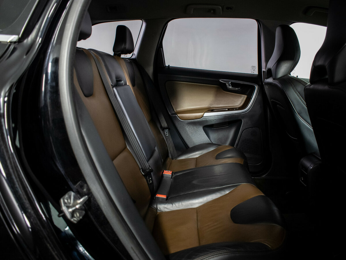 Volvo XC60 б/у, 2015, Автоматическая. Фото: #8
