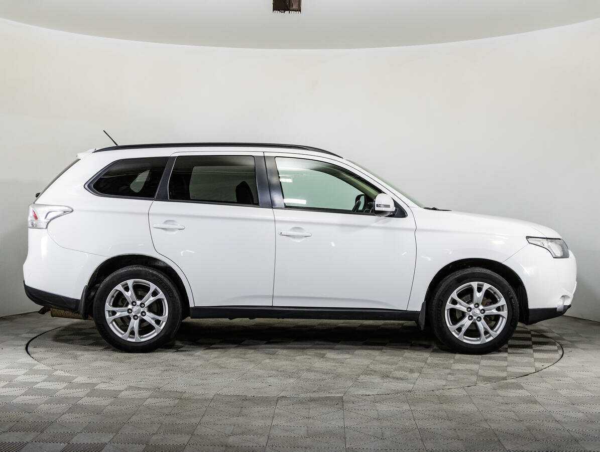 Mitsubishi Outlander б/у, 2014, Вариатор. Фото: #3
