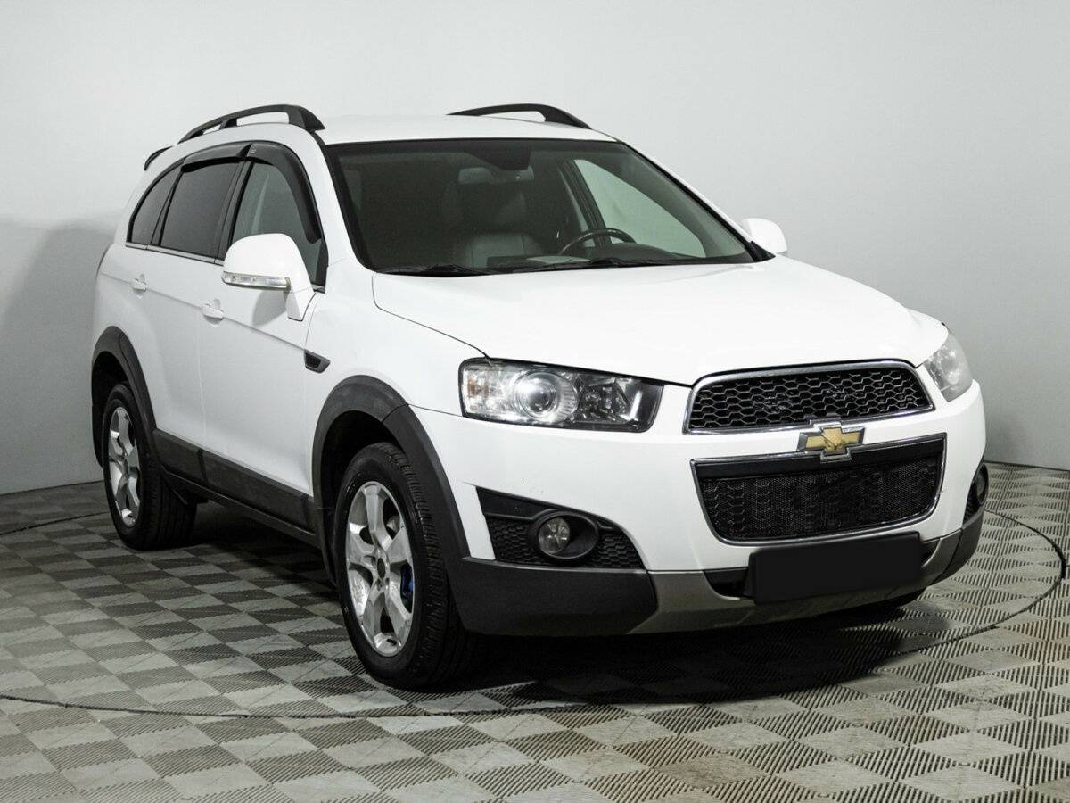 Chevrolet Captiva б/у, 2012, Автоматическая. Фото: #2