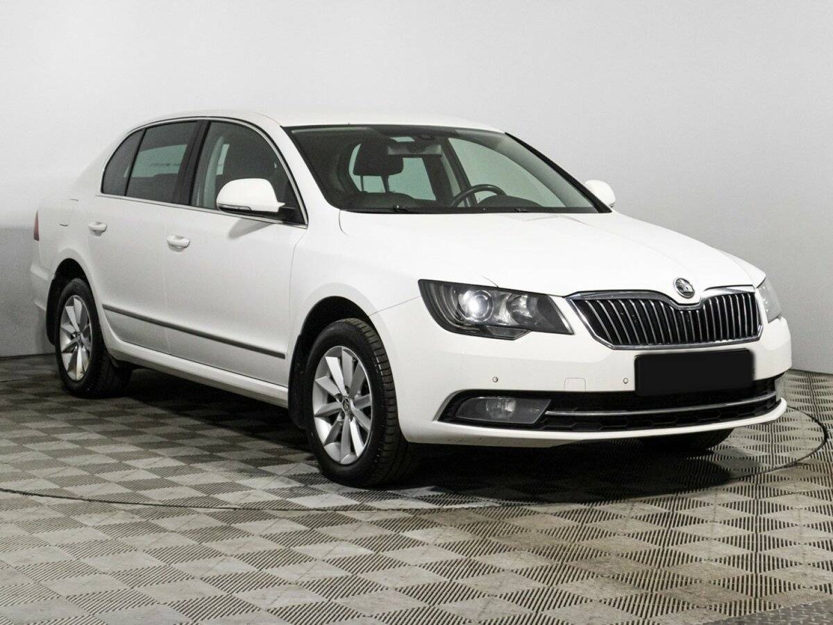 Skoda Superb б/у, 2013, Роботизированная. Фото: #2