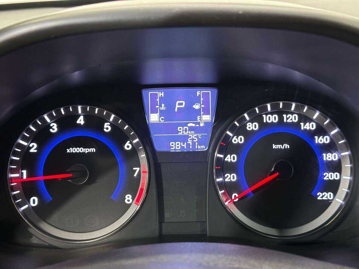 Hyundai Solaris б/у, 2015, Автоматическая. Фото: #8