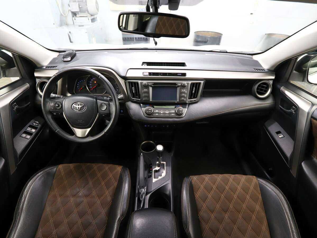 Toyota RAV4 б/у, 2014, Автоматическая. Фото: #11