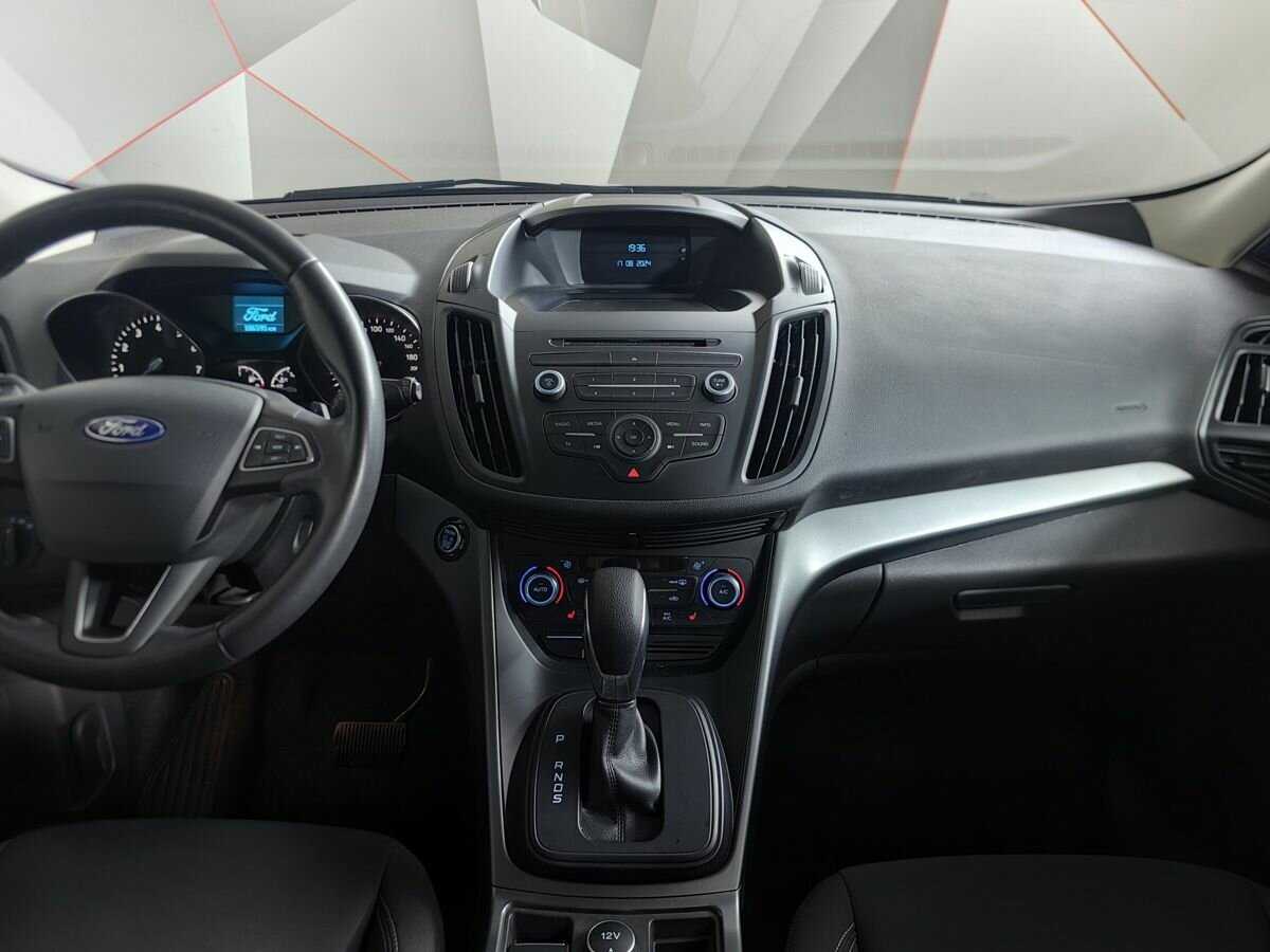 Ford Kuga б/у, 2018, Автоматическая. Фото: #10