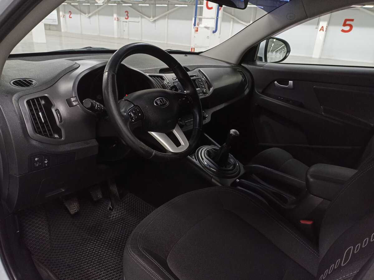 Kia Sportage б/у, 2013, Механическая. Фото: #15