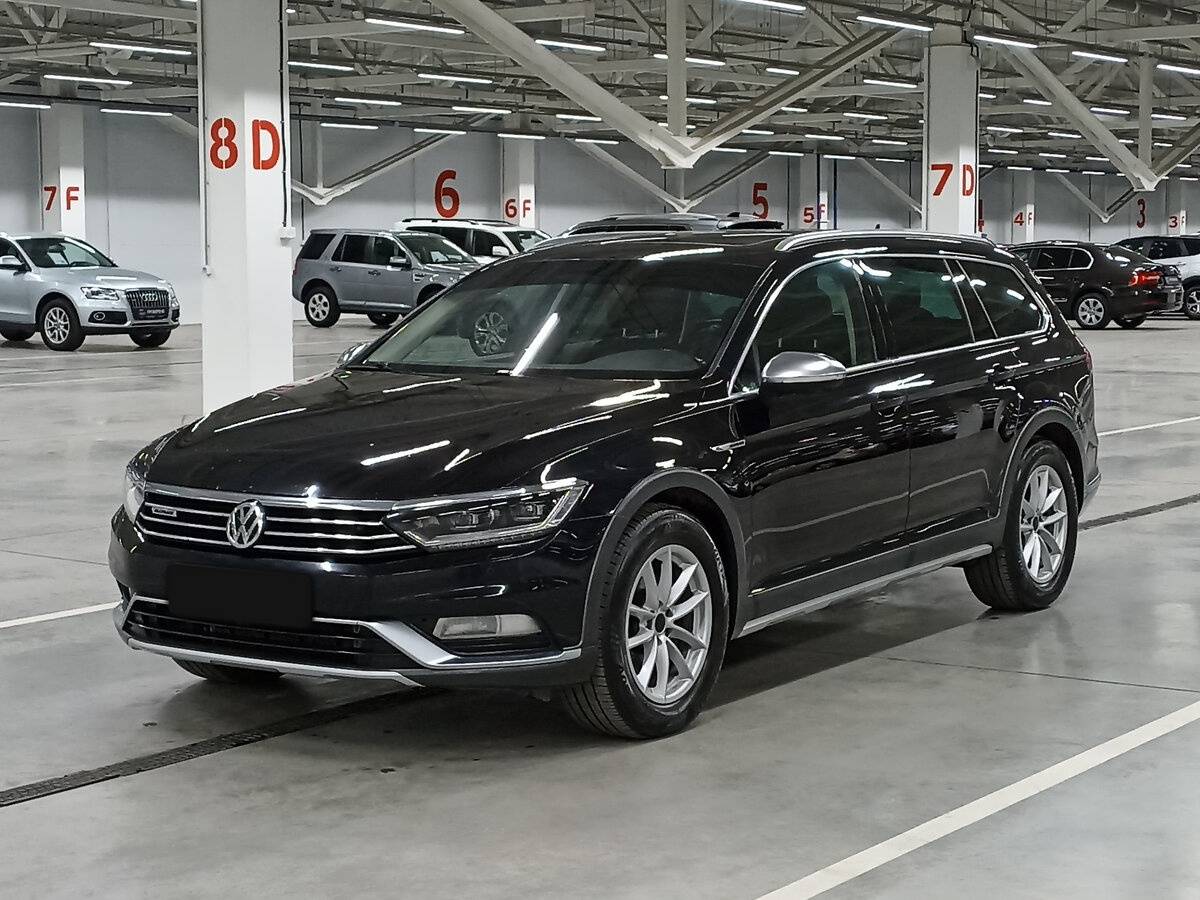 Volkswagen Passat б/у, 2018, Роботизированная. Фото: #0