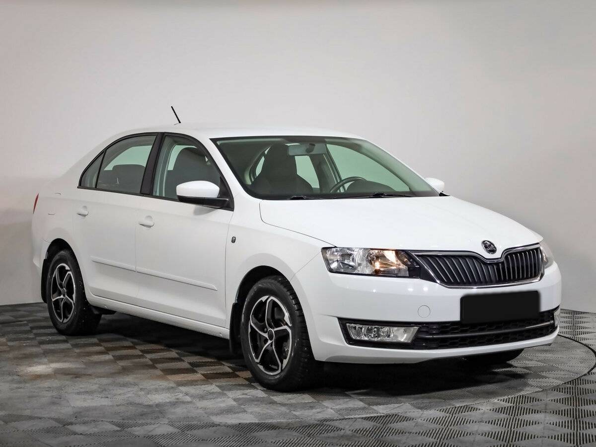 Skoda Rapid б/у, 2015, Механическая. Фото: #2