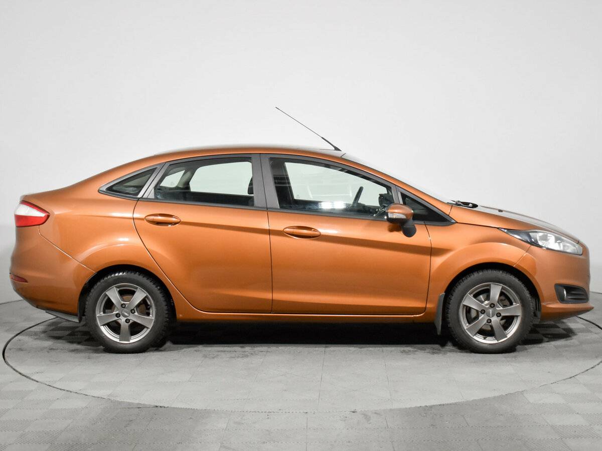 Ford Fiesta б/у, 2016, Роботизированная. Фото: #3