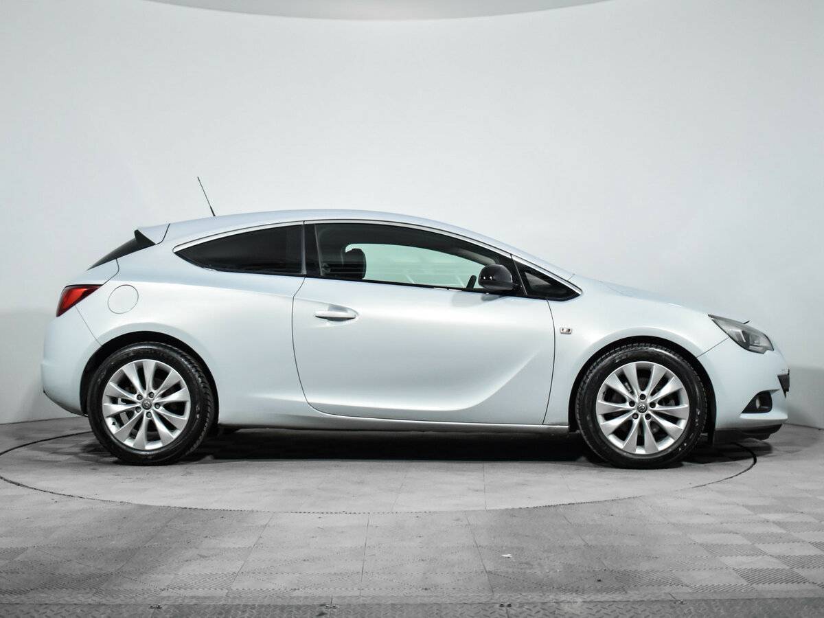 Opel Astra б/у, 2012, Автоматическая. Фото: #3