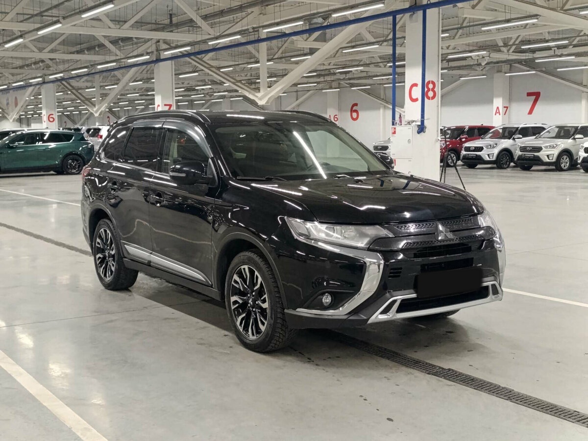 Mitsubishi Outlander б/у, 2021, Вариатор. Фото: #2