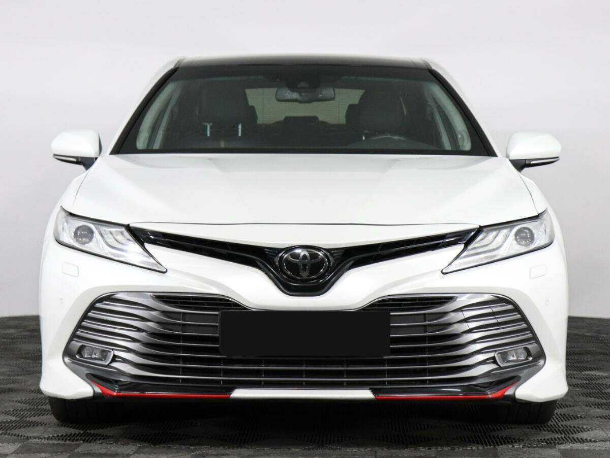 Toyota Camry б/у, 2019, Автоматическая. Фото: #1