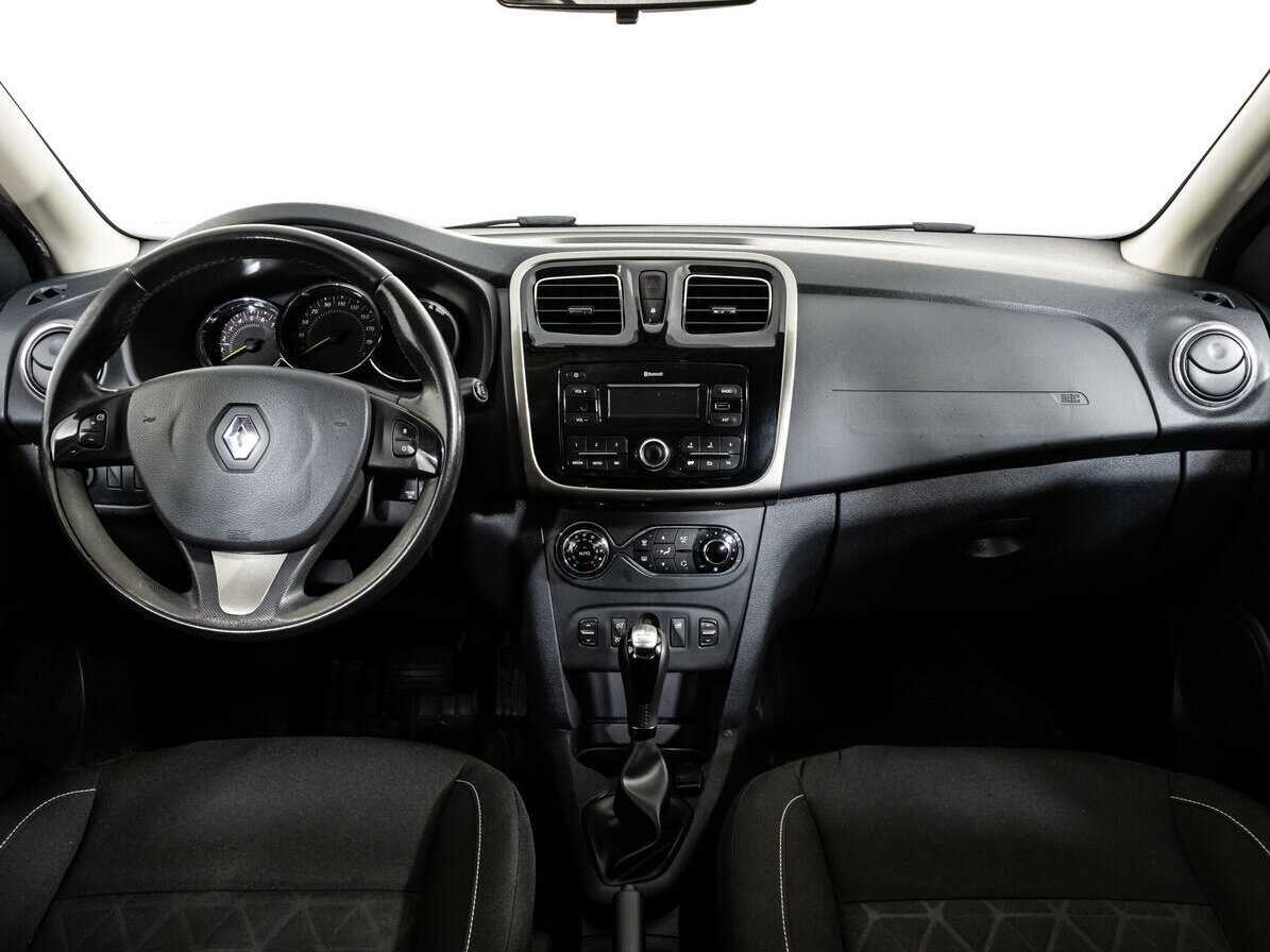 Renault Sandero б/у, 2017, Автоматическая. Фото: #9