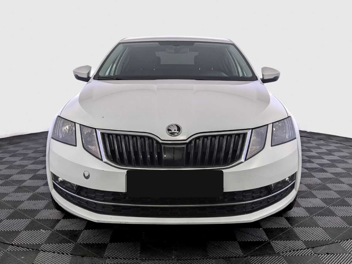 Skoda Octavia б/у, 2017, Механическая. Фото: #1