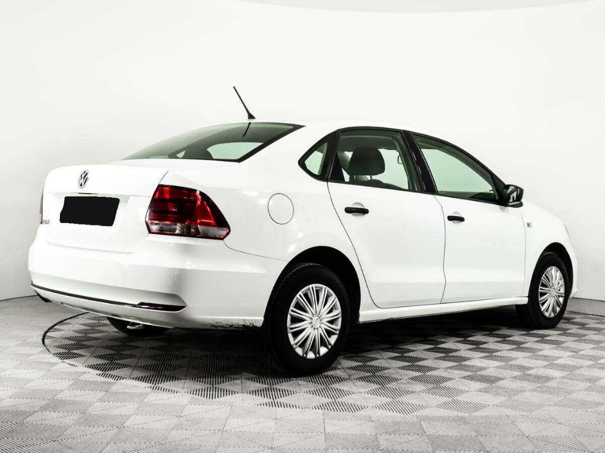 Volkswagen Polo б/у, 2015, Механическая. Фото: #4