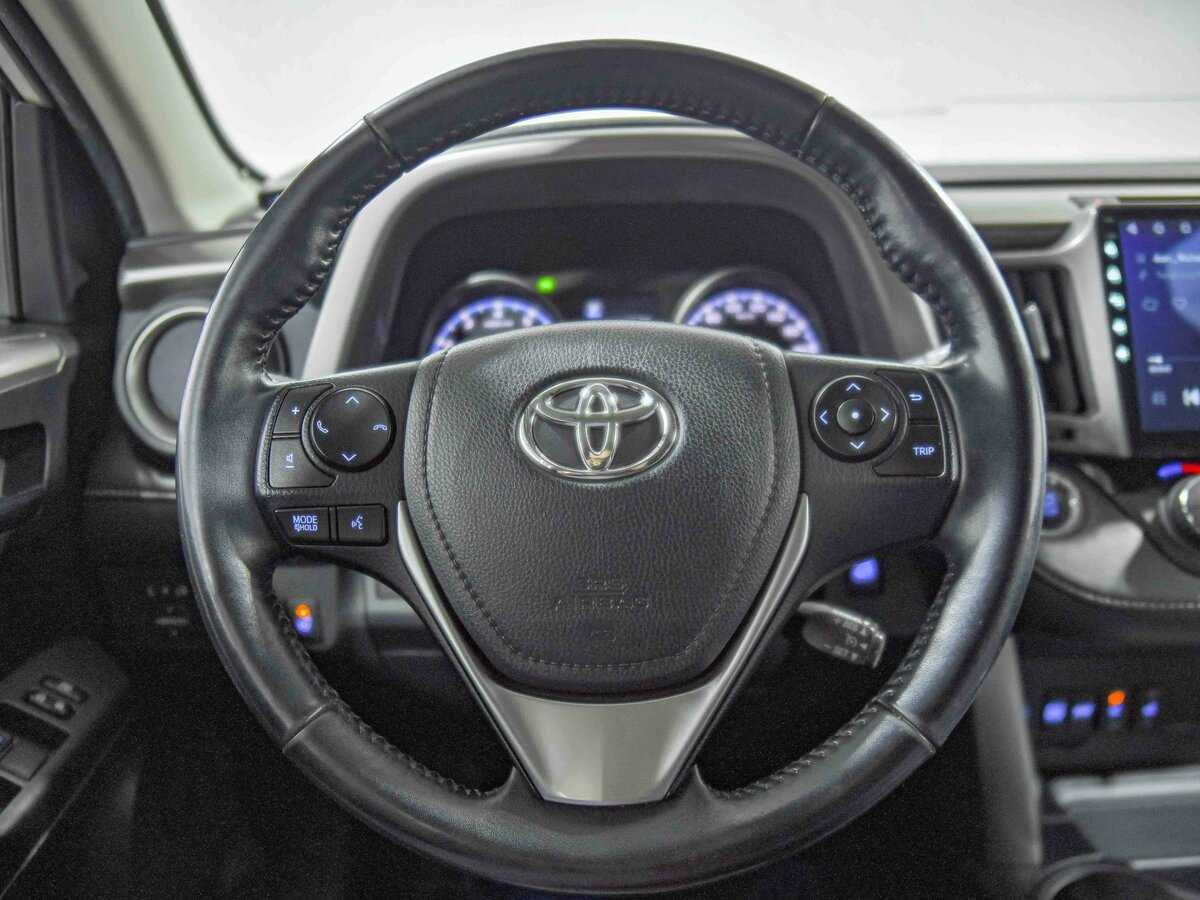 Toyota RAV4 б/у, 2018, Автоматическая. Фото: #7