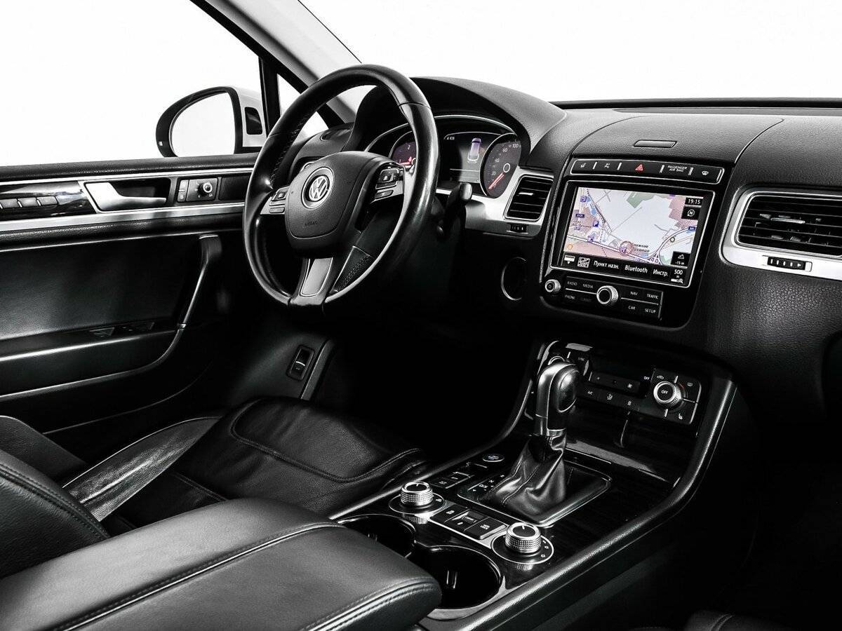 Volkswagen Touareg б/у, 2014, Автоматическая. Фото: #8