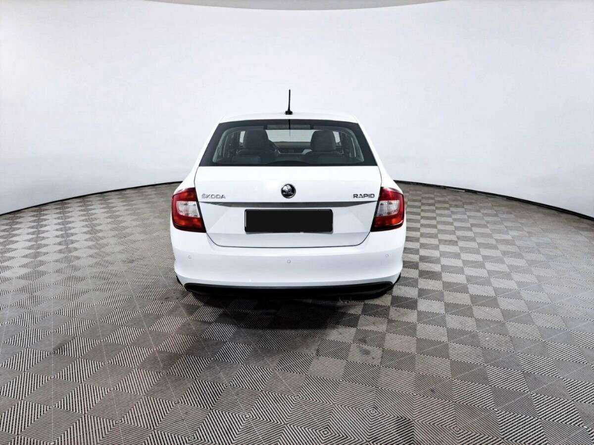 Skoda Rapid б/у, 2018, Автоматическая. Фото: #4