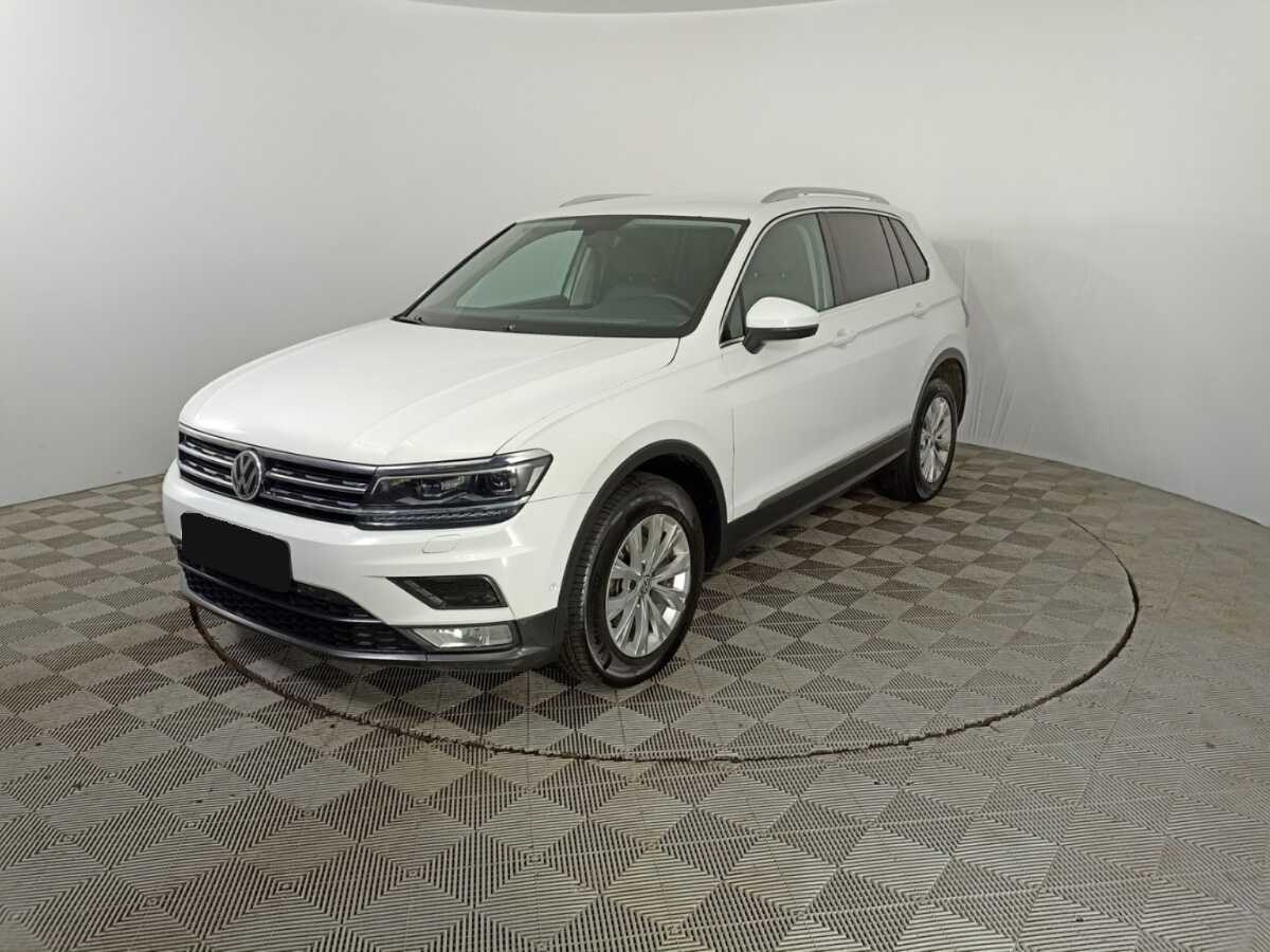 Volkswagen Tiguan б/у, 2017, Роботизированная. Посмотреть фото
