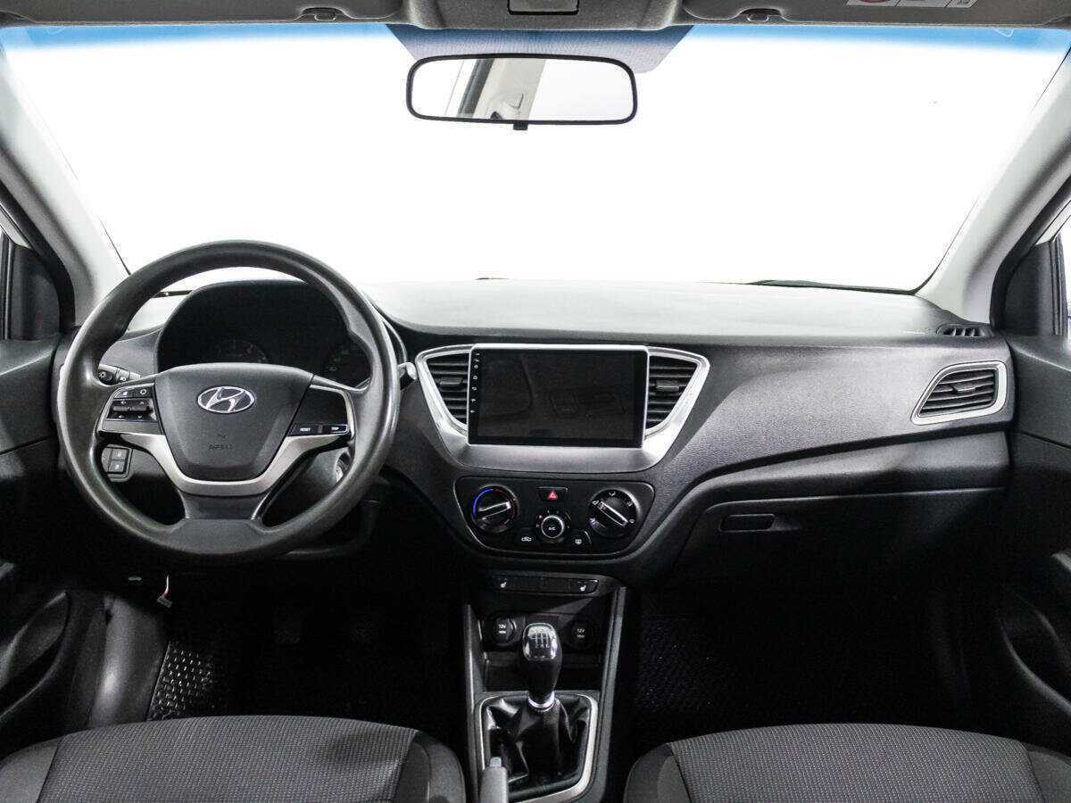 Hyundai Solaris б/у, 2017, Механическая. Фото: #12
