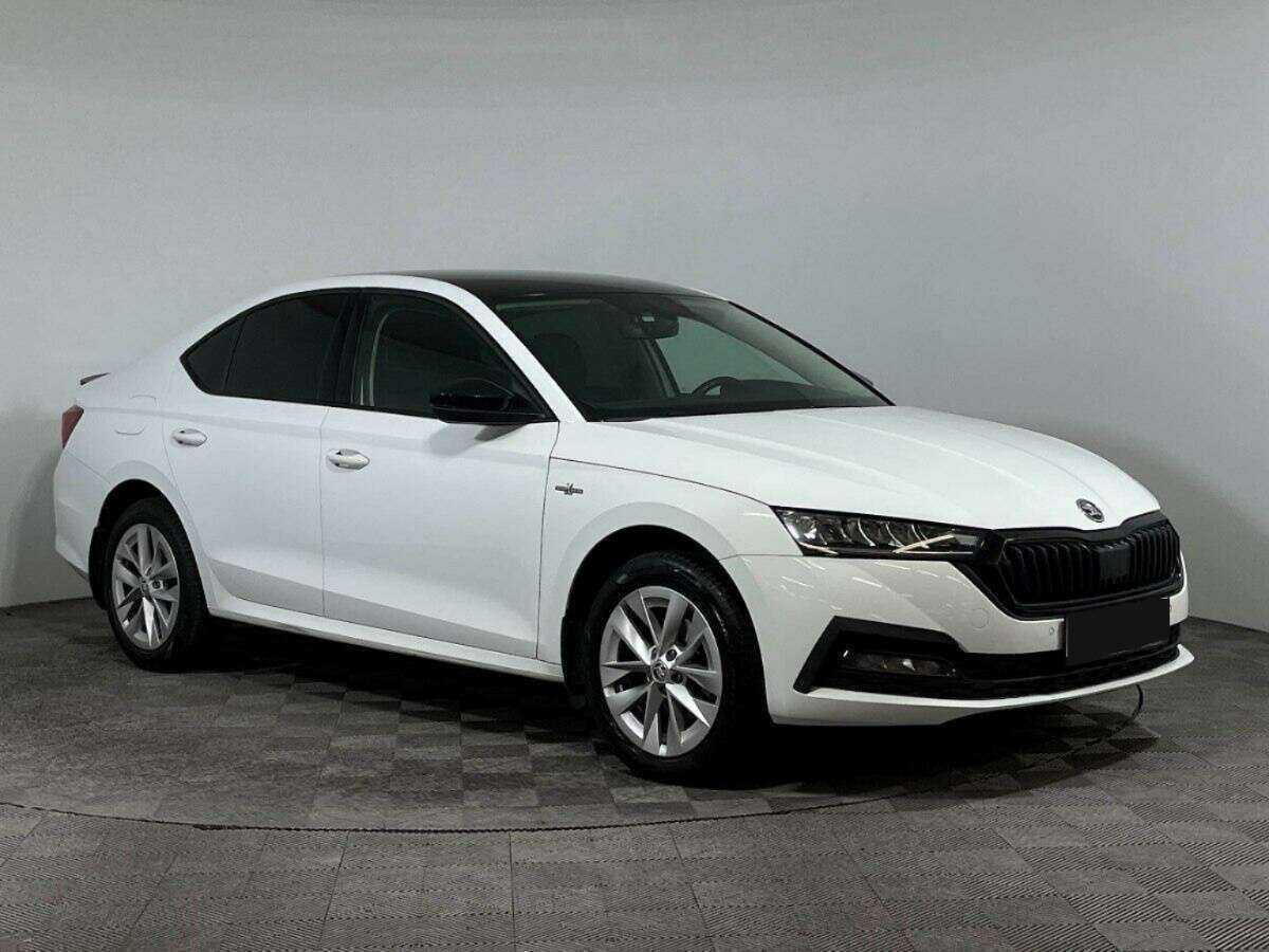 Skoda Octavia б/у, 2021, Автоматическая. Фото: #2