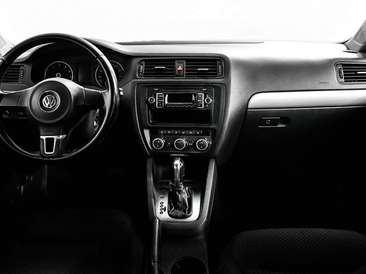 Volkswagen Jetta б/у, 2013, Автоматическая. Фото: #10