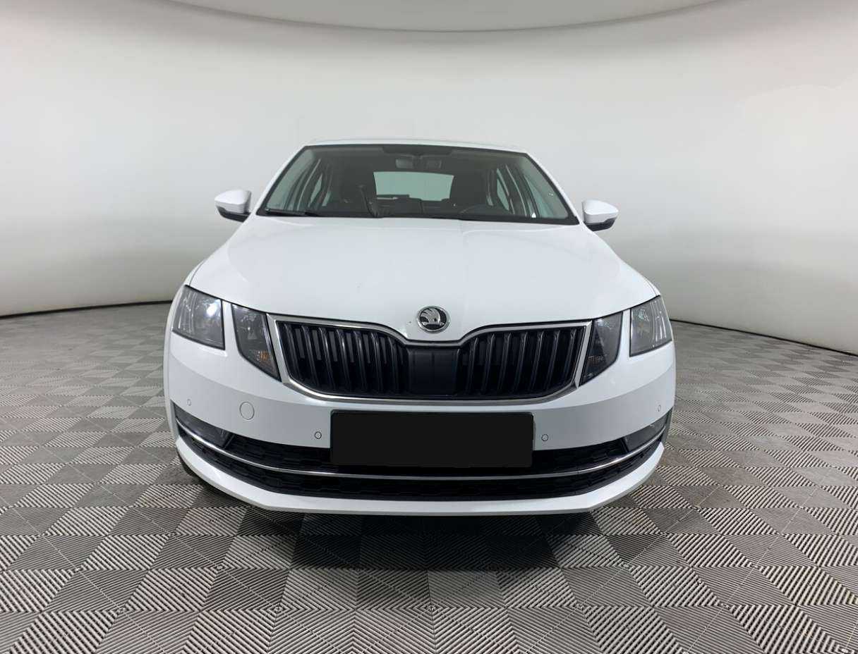 Skoda Octavia б/у, 2019, Роботизированная. Посмотреть фото