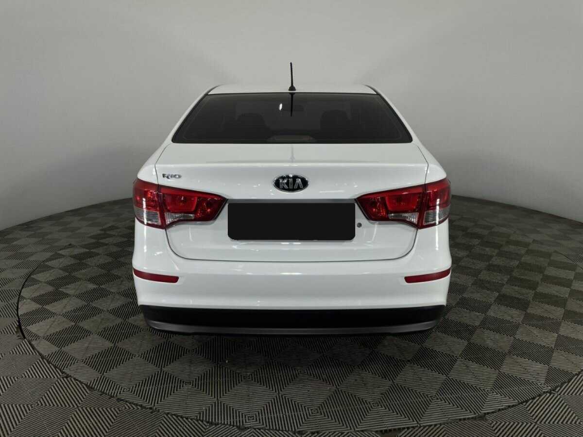 Kia Rio б/у, 2016, Автоматическая. Фото: #1