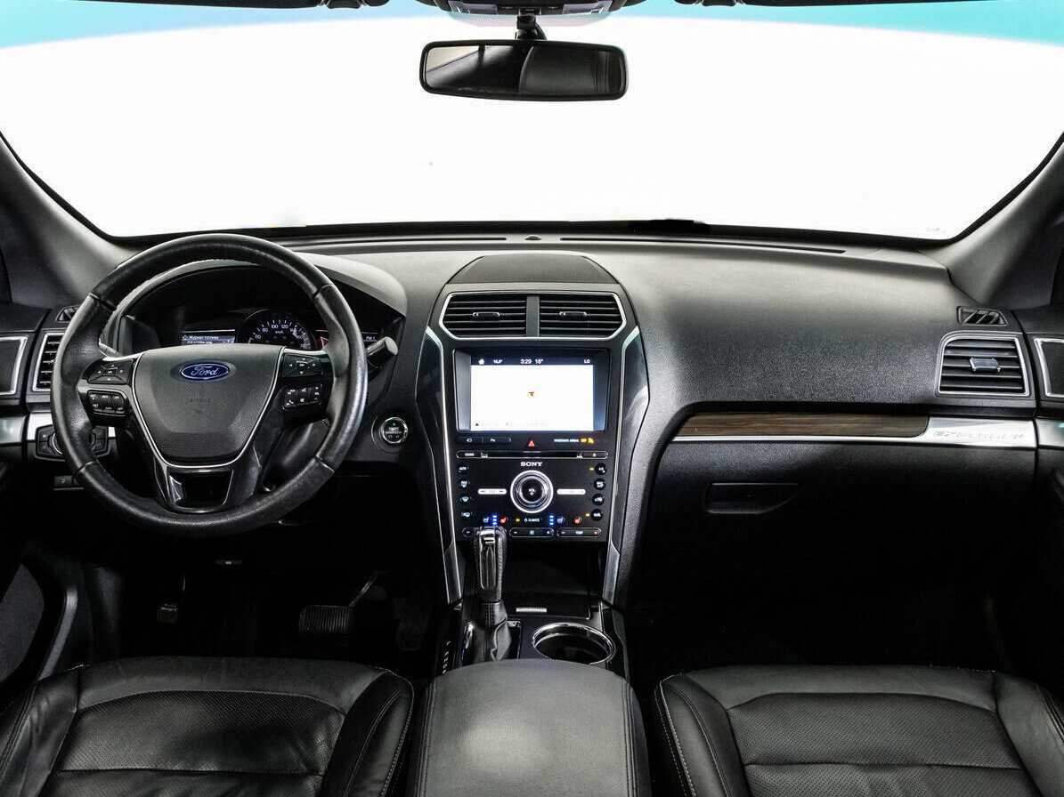 Ford Explorer б/у, 2016, Автоматическая. Фото: #7