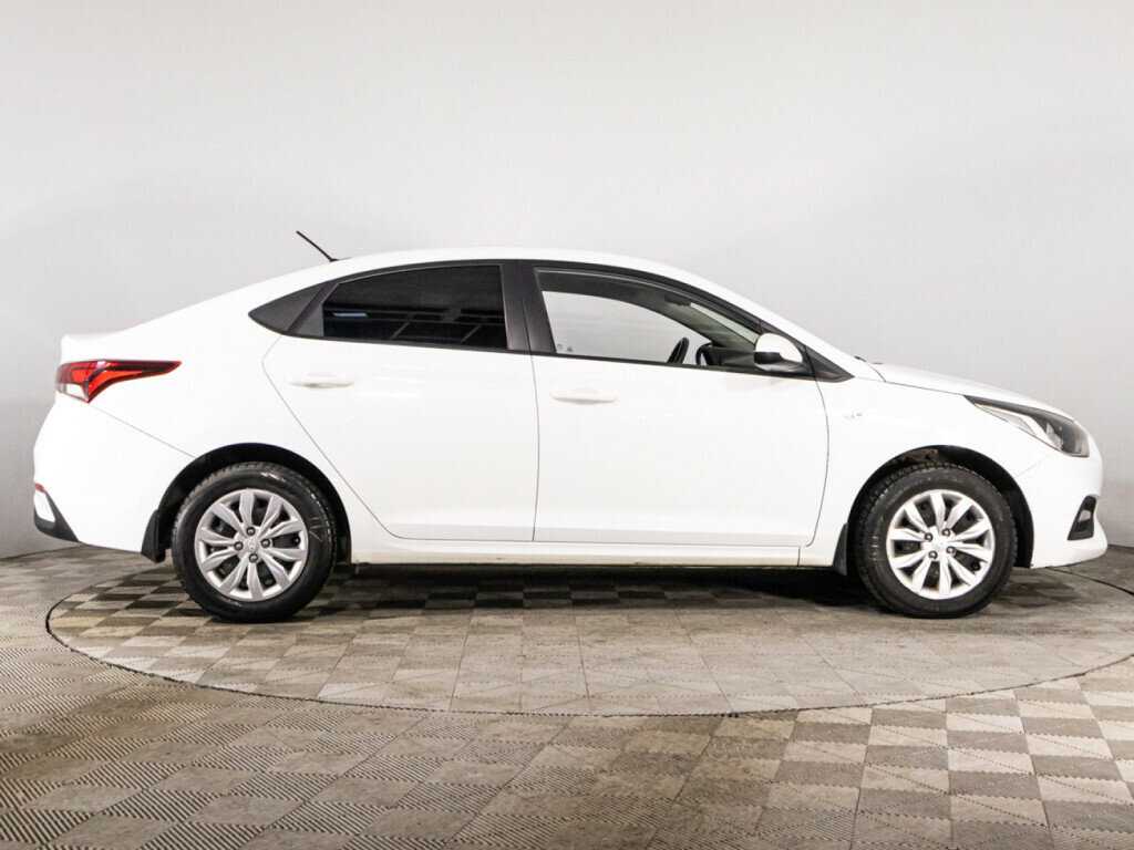 Hyundai Solaris б/у, 2017, Механическая. Фото: #3