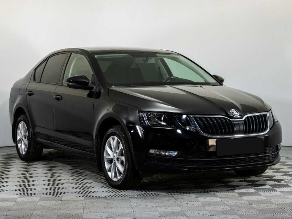 Skoda Octavia б/у, 2018, Механическая. Фото: #2