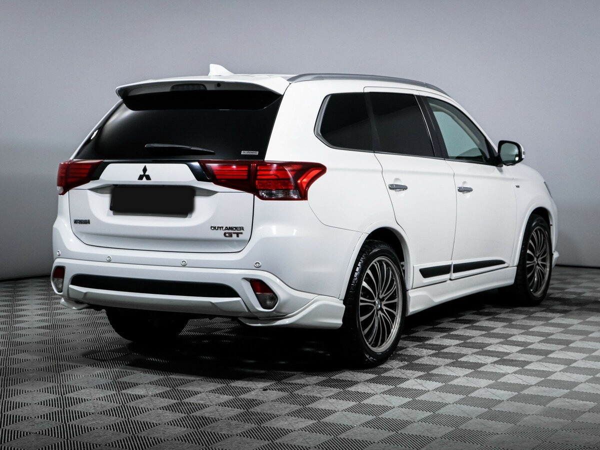 Mitsubishi Outlander б/у, 2018, Автоматическая. Фото: #4
