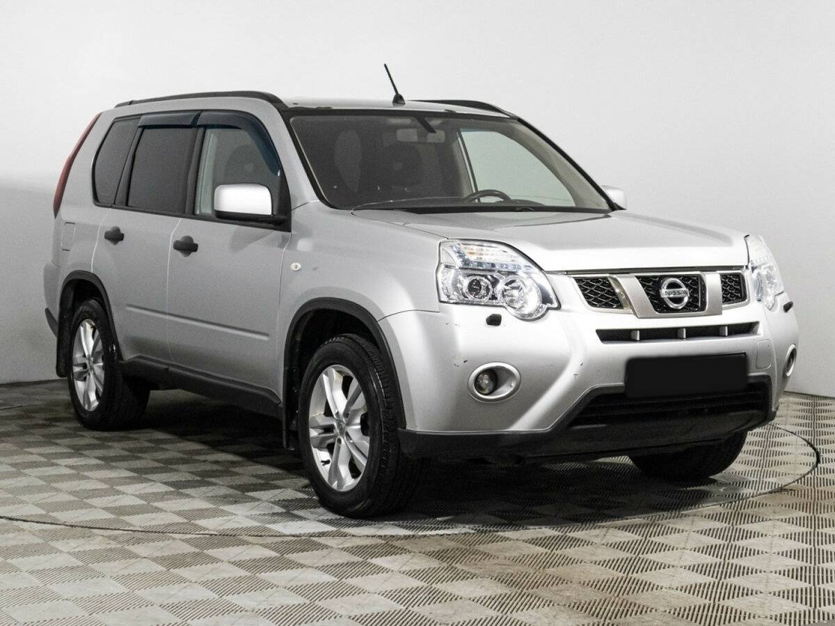 Nissan X-Trail б/у, 2014, Механическая. Фото: #2