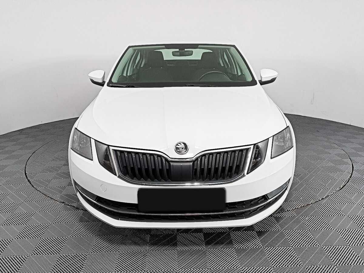 Skoda Octavia б/у, 2020, Роботизированная. Фото: #1