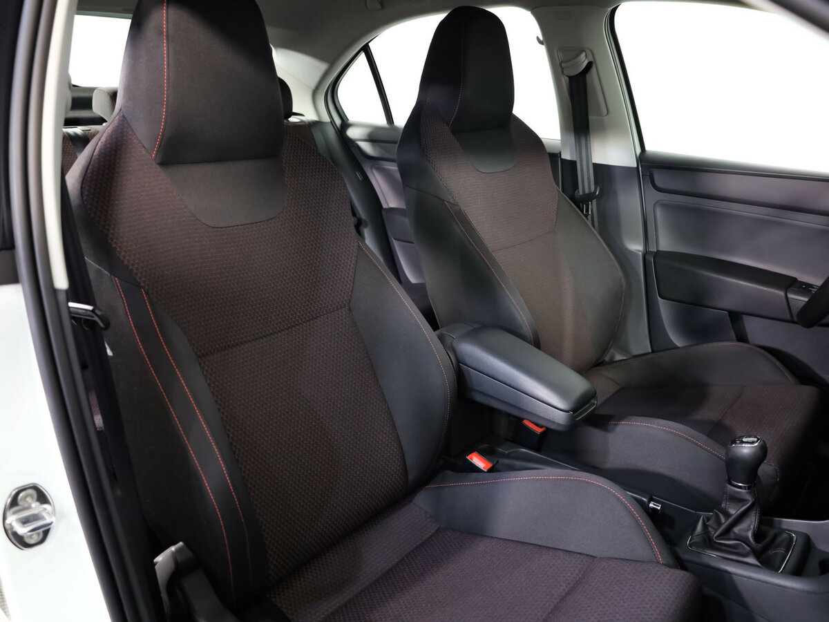 Skoda Rapid б/у, 2015, Механическая. Фото: #13