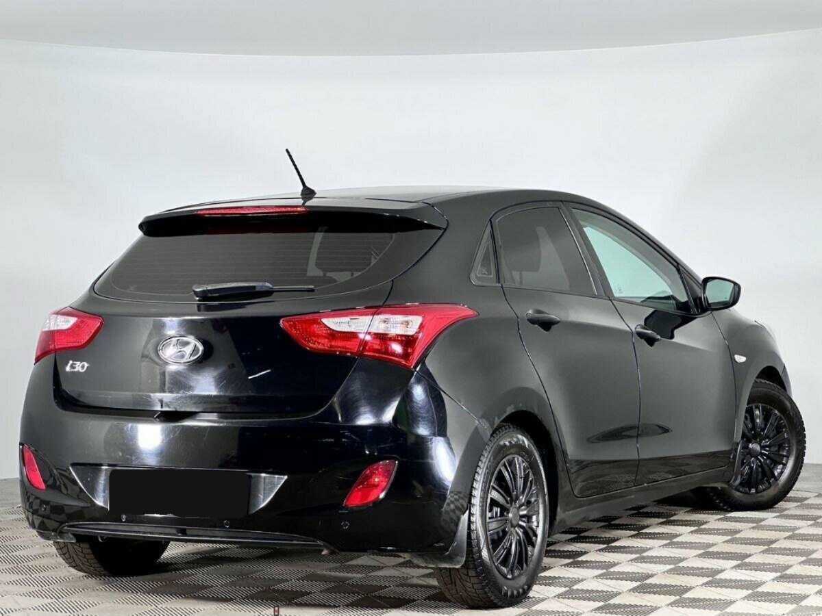 Hyundai i30 б/у, 2014, Автоматическая. Фото: #1