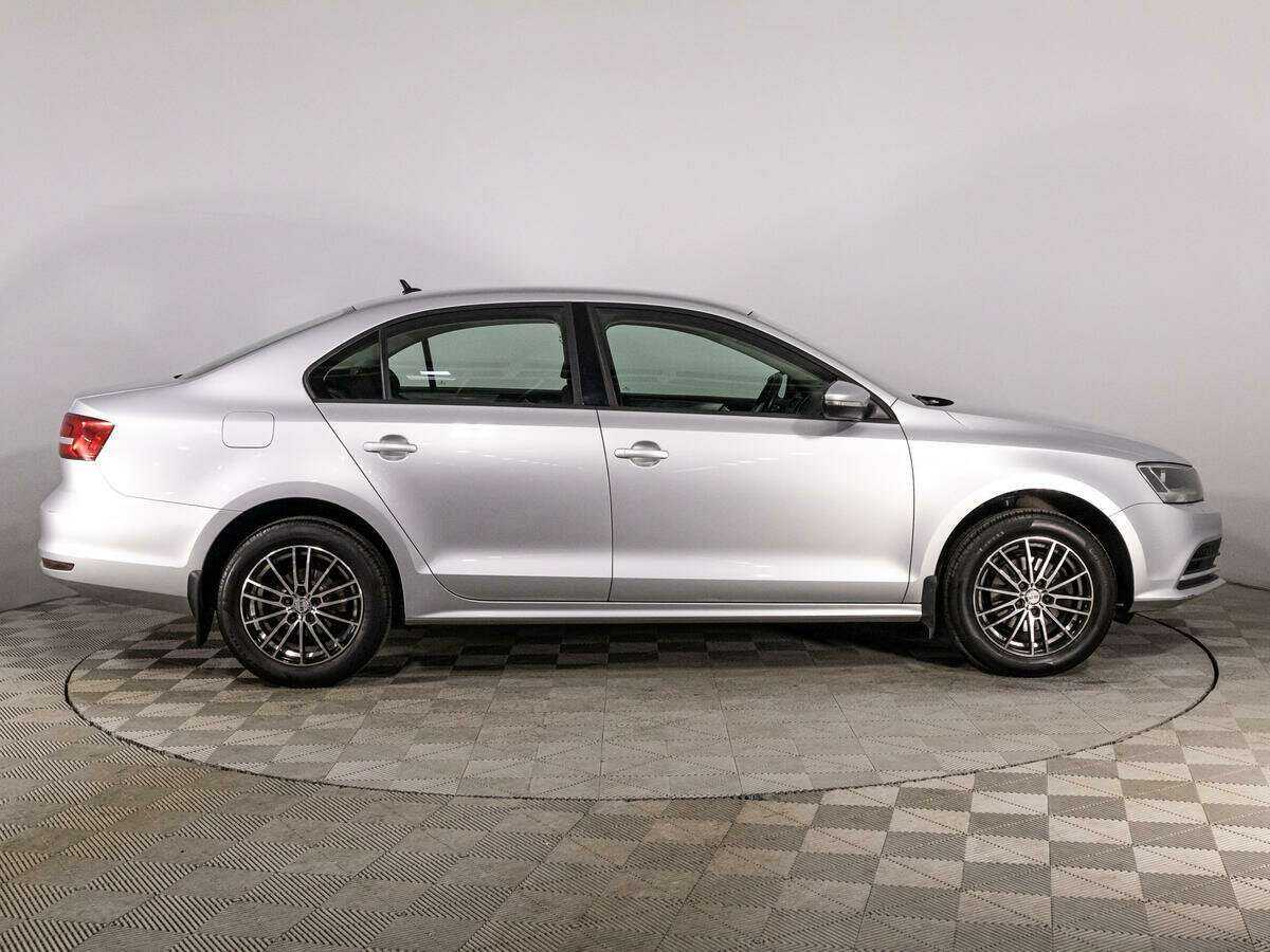 Volkswagen Jetta б/у, 2015, Механическая. Фото: #3