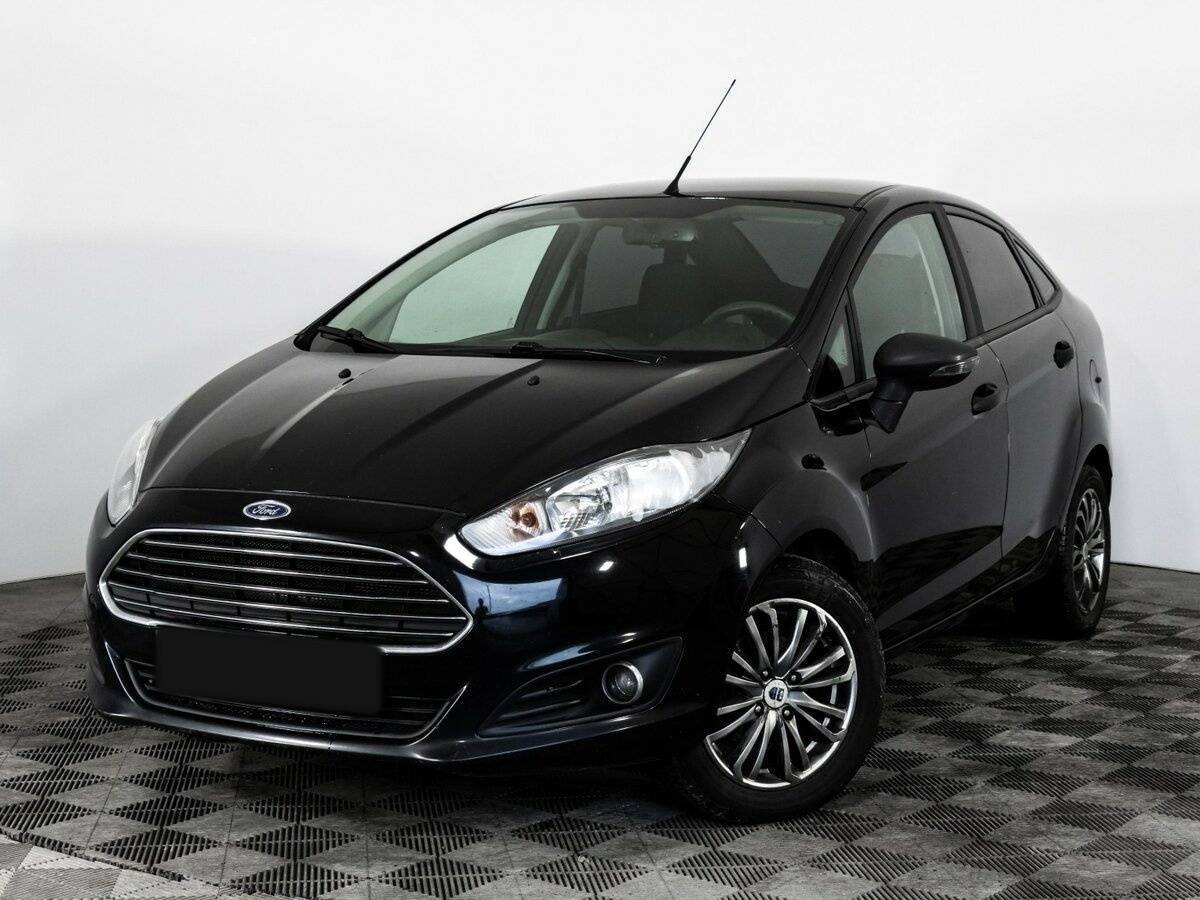 Ford Fiesta б/у, 2015, Механическая. Фото: #0