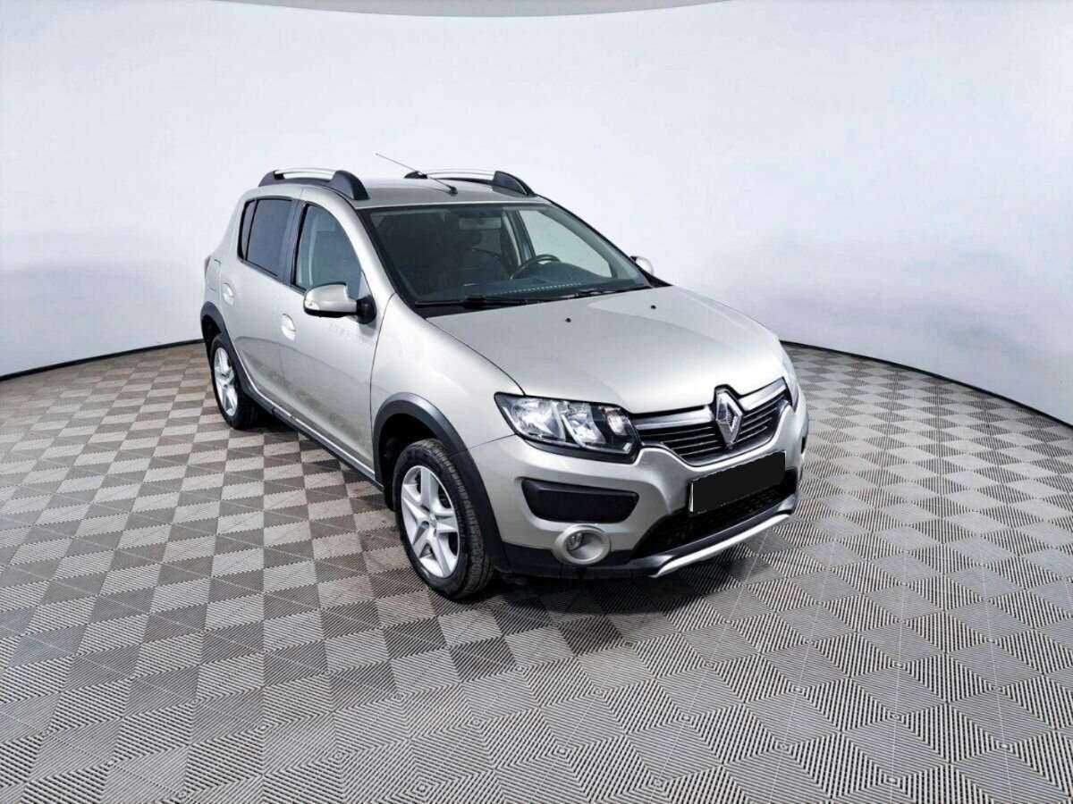 Renault Sandero б/у, 2017, Механическая. Фото: #2