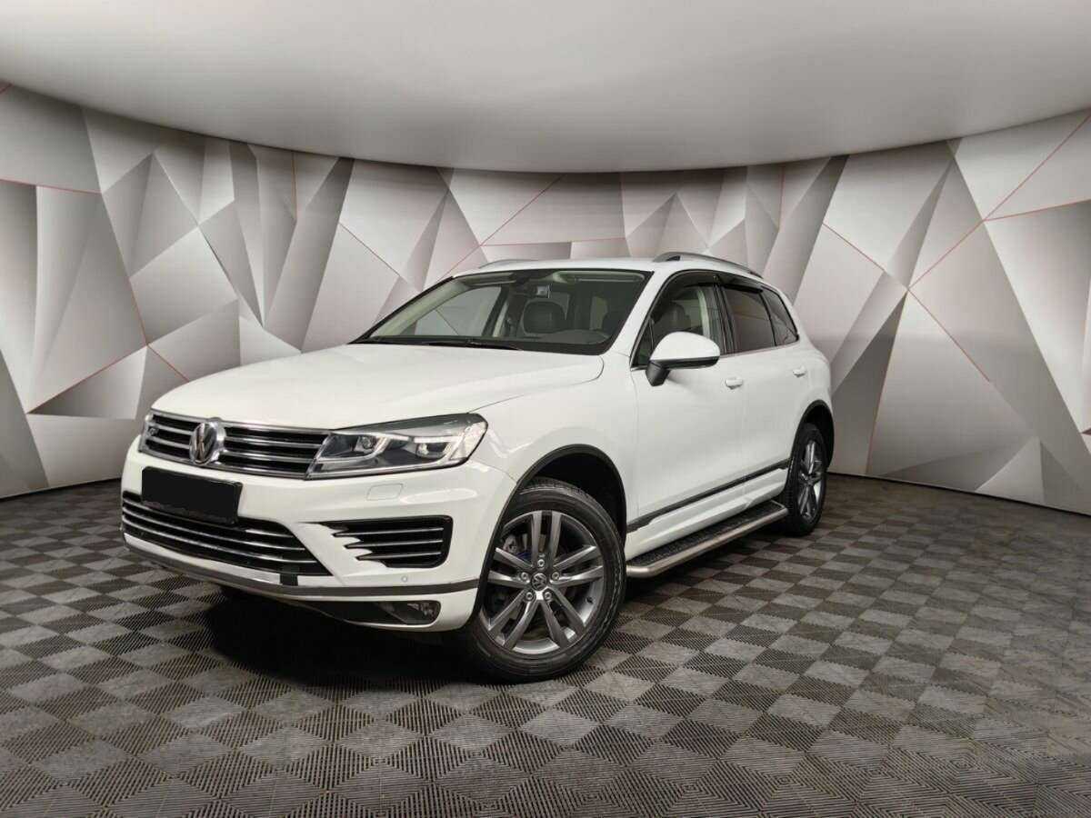 Volkswagen Touareg б/у, 2016, Автоматическая. Фото: #0
