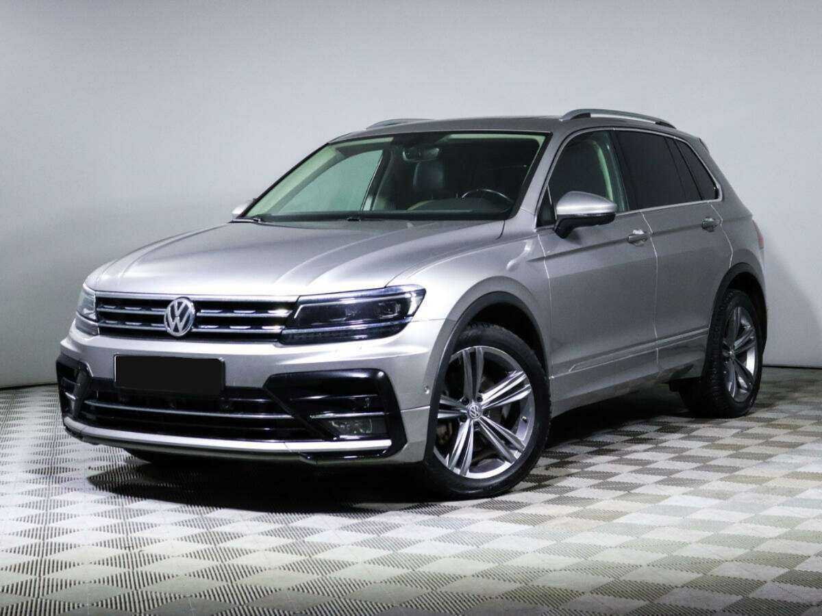 Volkswagen Tiguan б/у, 2018, Роботизированная. Посмотреть фото