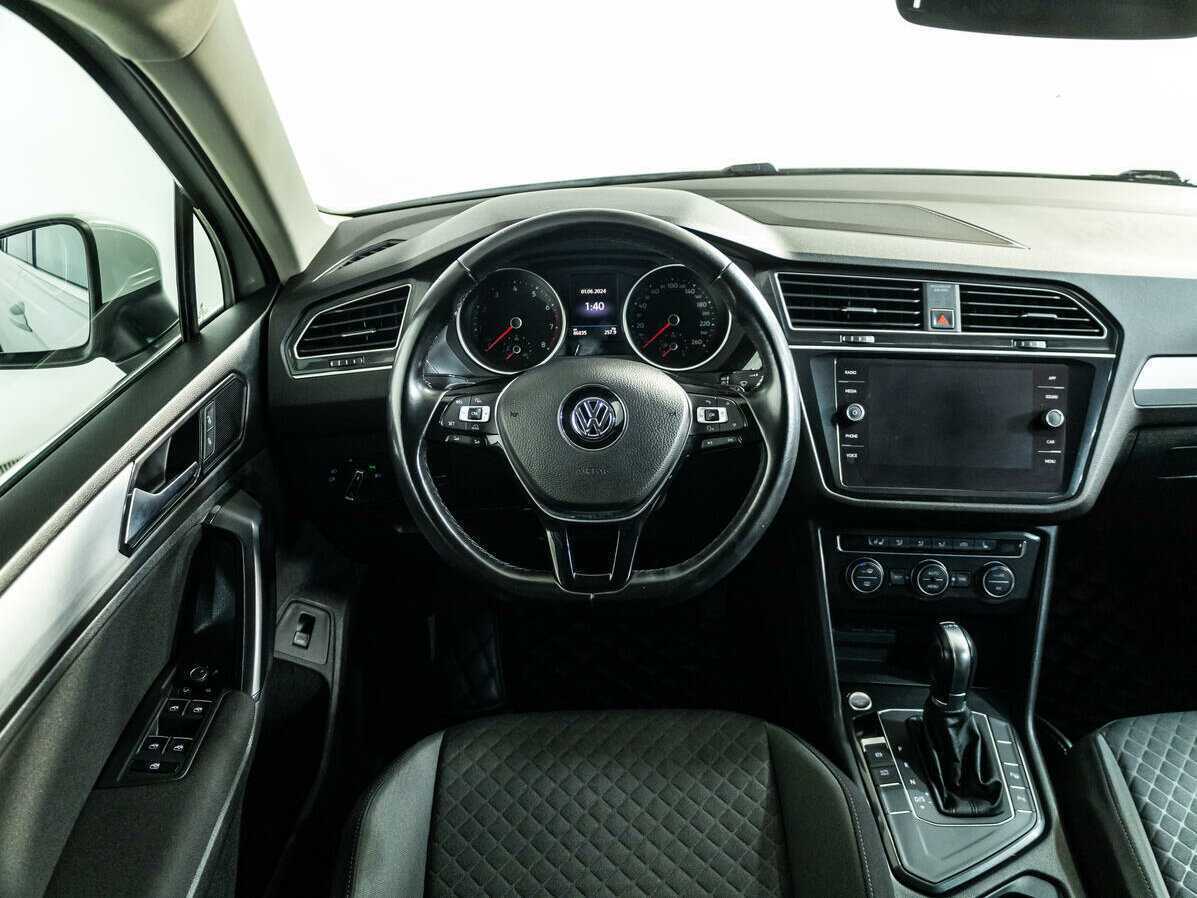Volkswagen Tiguan б/у, 2018, Роботизированная. Фото: #13
