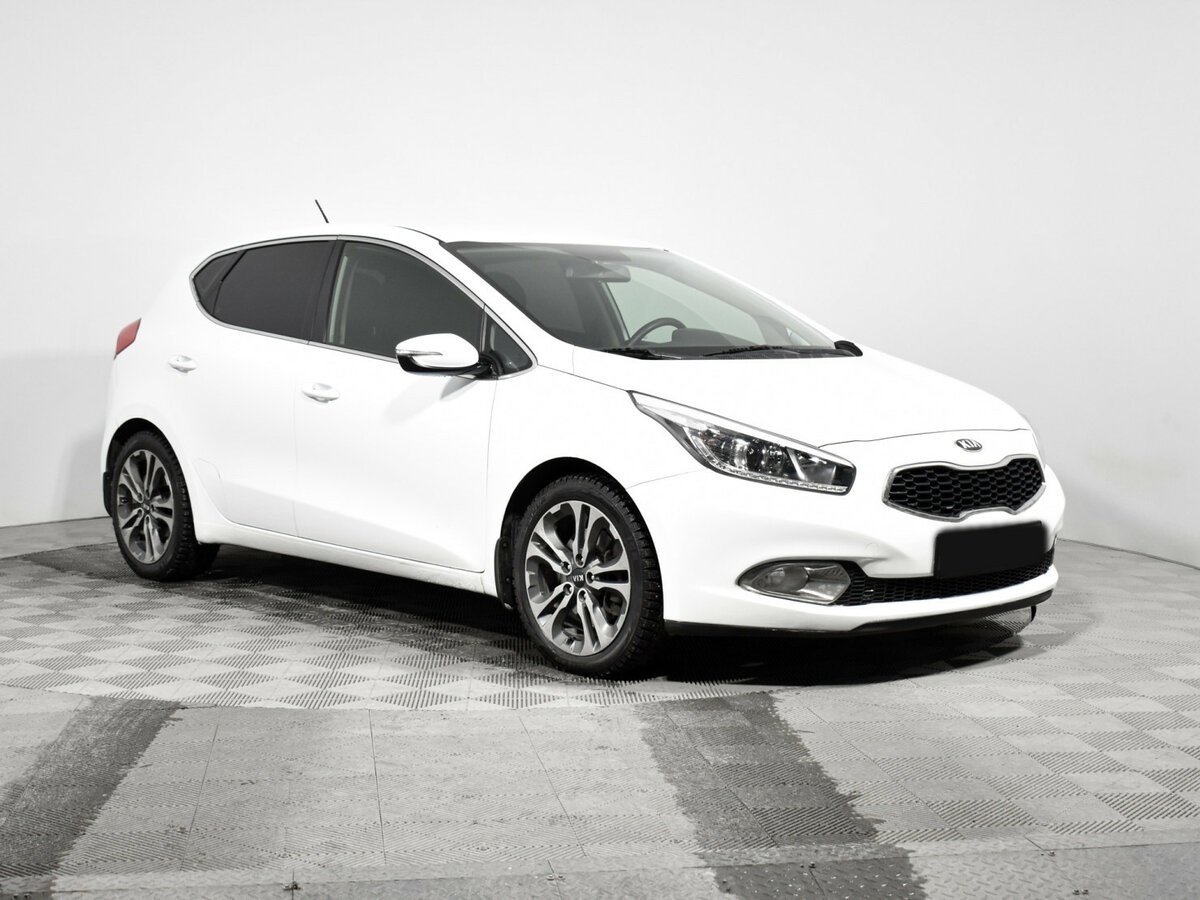 Kia Ceed б/у, 2013, Автоматическая. Фото: #2