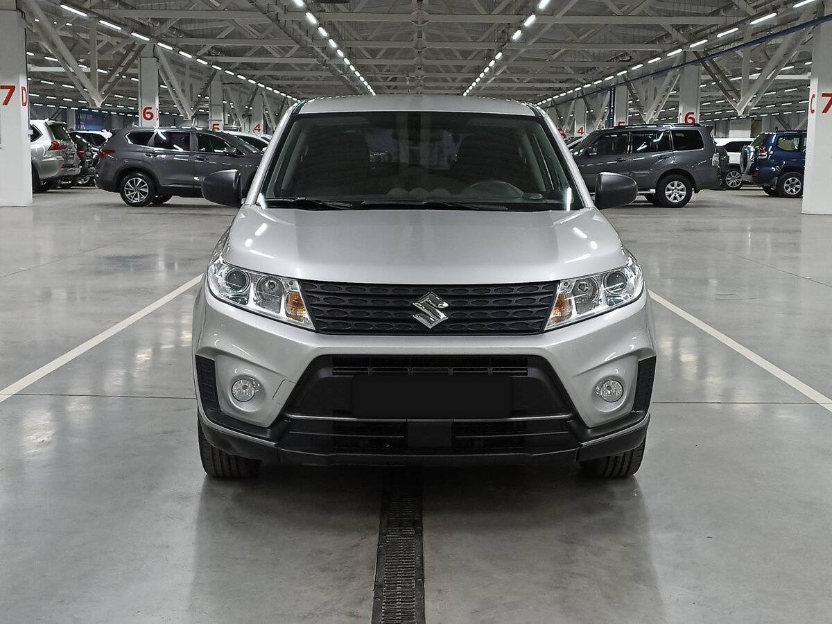 Suzuki Vitara б/у, 2021, Механическая. Фото: #1