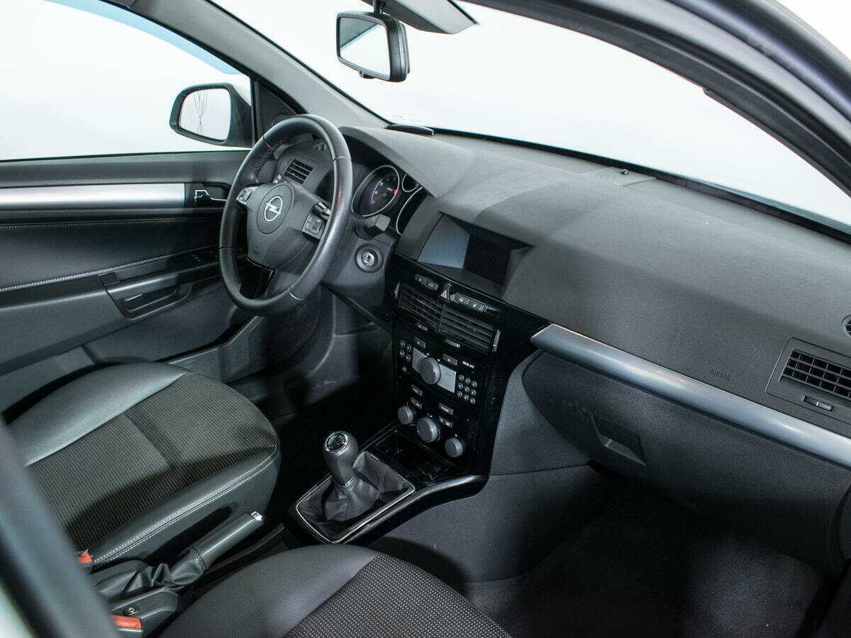Opel Astra б/у, 2014, Механическая. Фото: #8