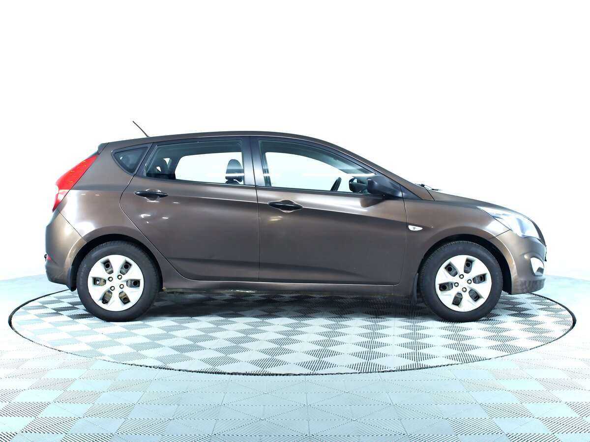 Hyundai Solaris б/у, 2015, Механическая. Фото: #3