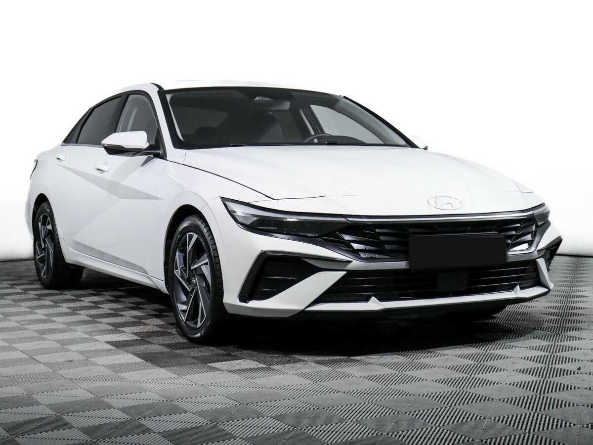Hyundai Elantra б/у, 2023, Вариатор. Фото: #2
