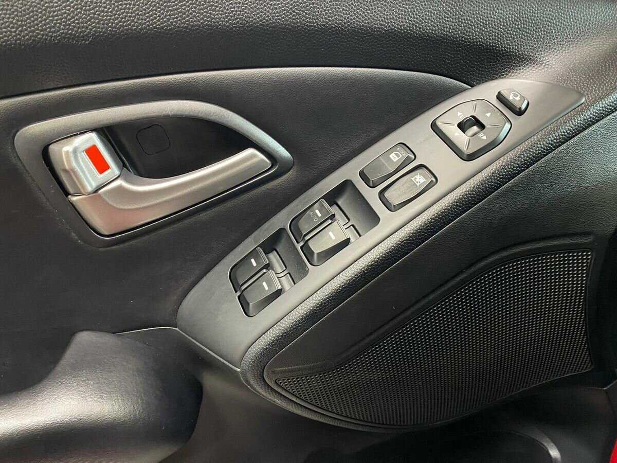 Hyundai ix35 б/у, 2012, Автоматическая. Фото: #13